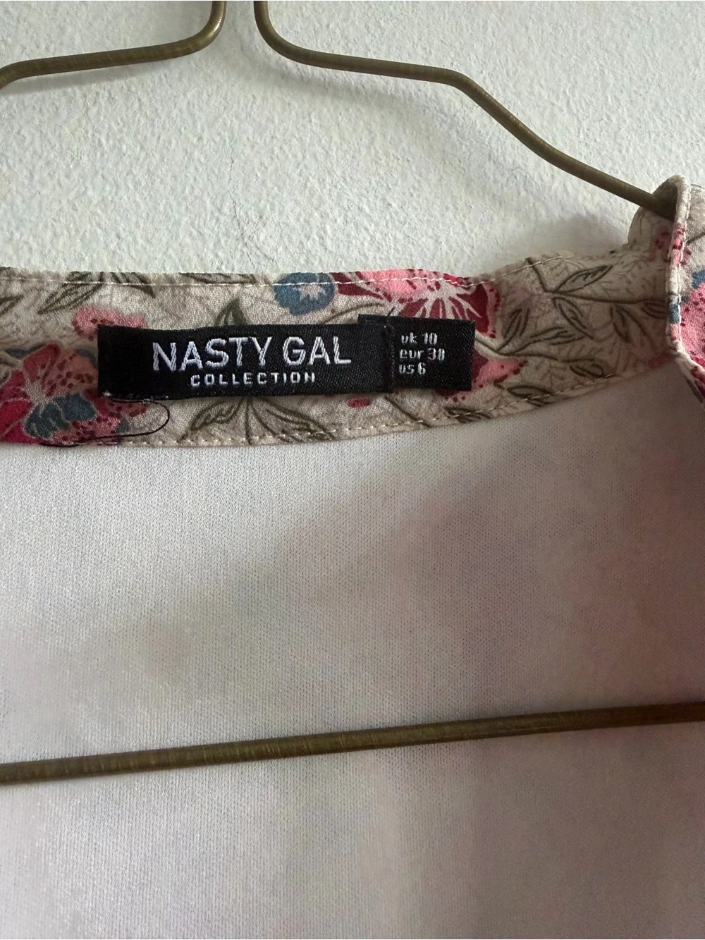 Nasty Gal Cream Floral V-Neck Long Sleeve Babydoll Top